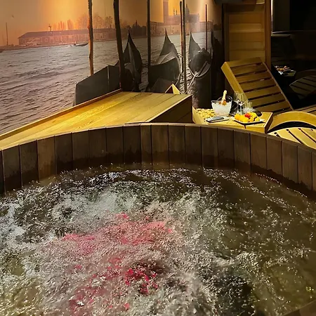 Veneziana Boutique Superior 3* קופר