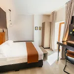 Veneziana Boutique Superior Koper