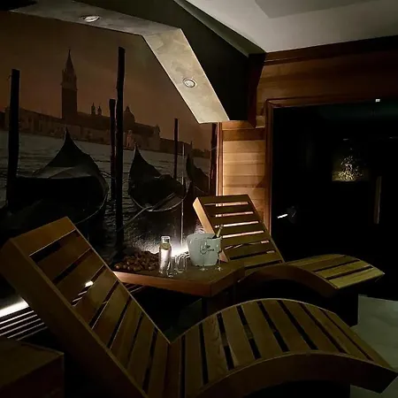 Veneziana Boutique Superior