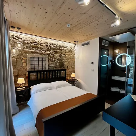 Veneziana Boutique Superior